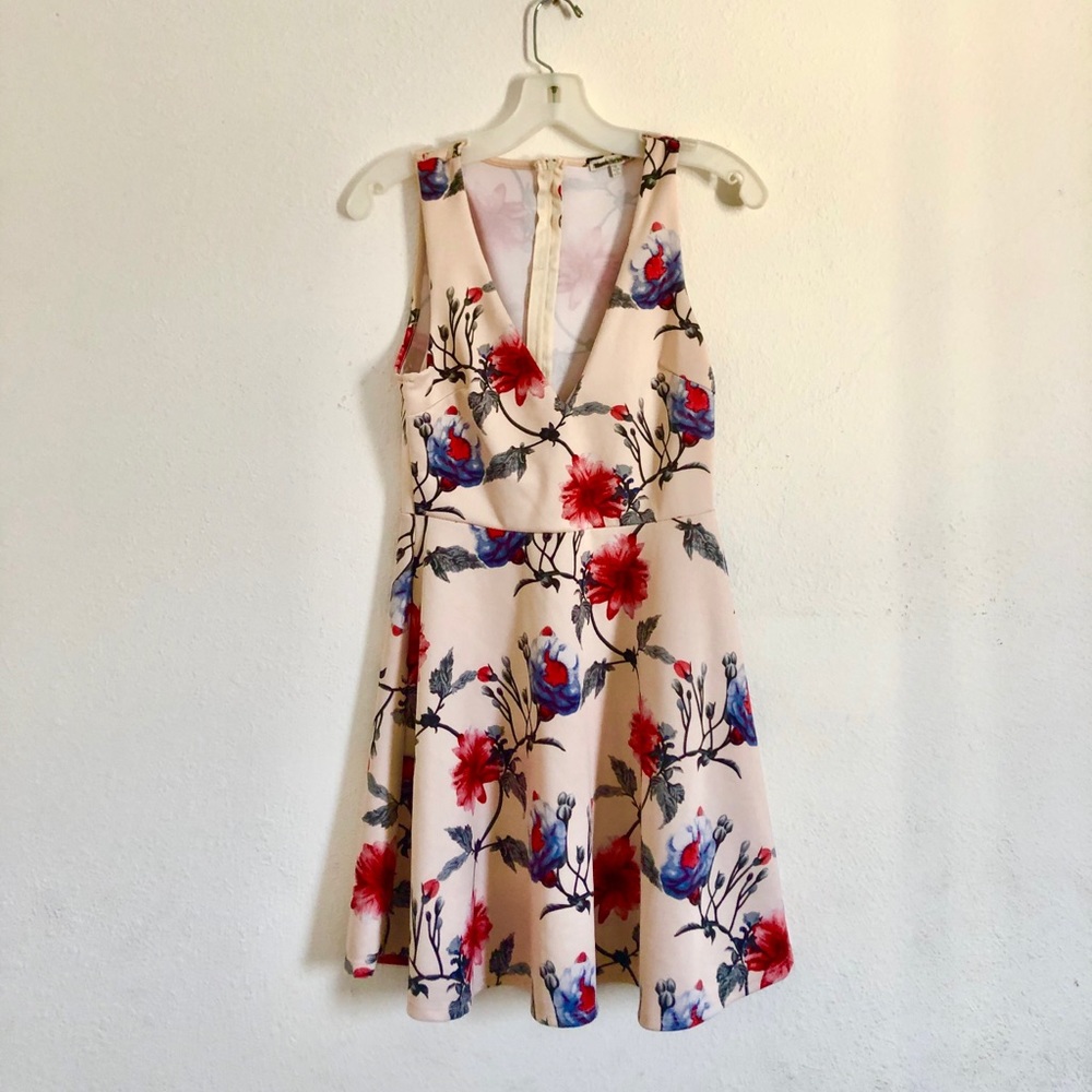 Light pink/ white floral dress